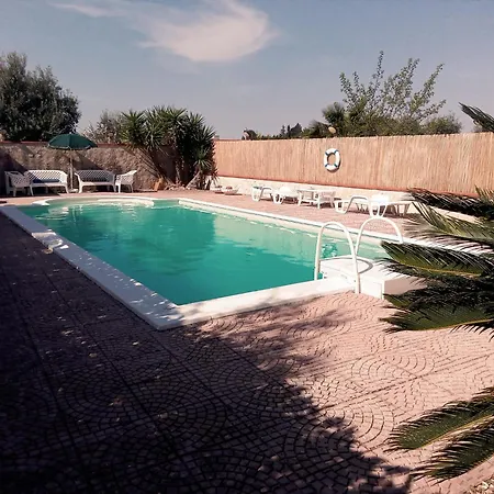 Piscina Pepe Rosa * Castellana Grotte
