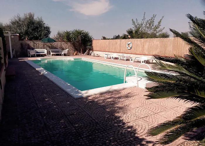 Piscina Pepe Rosa * Castellana Grotte